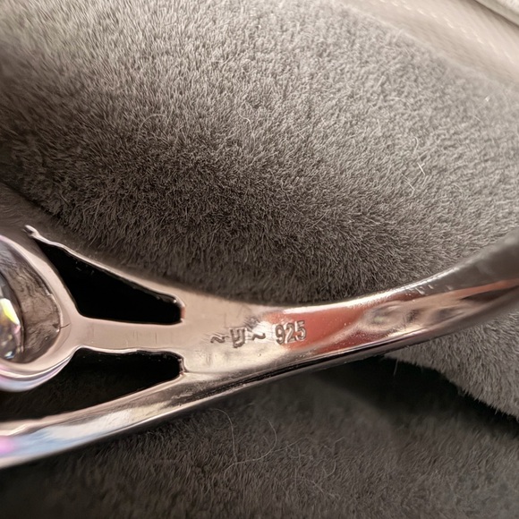 🌵 Past • Present • Future | Moissanite Trilogy Ring | Size 9 - Picture 5 of 5